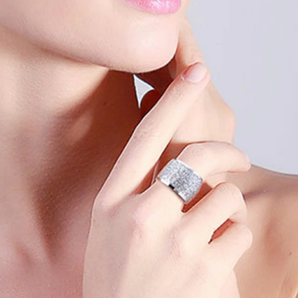 Stainless steel silver glitter ring. - Picture 7 of 8